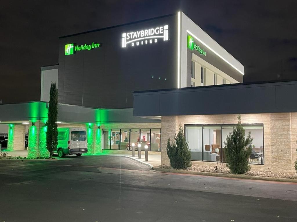 Staybridge Suites Dallas Market Ctr Love Field, An Ihg Hotel מראה חיצוני תמונה
