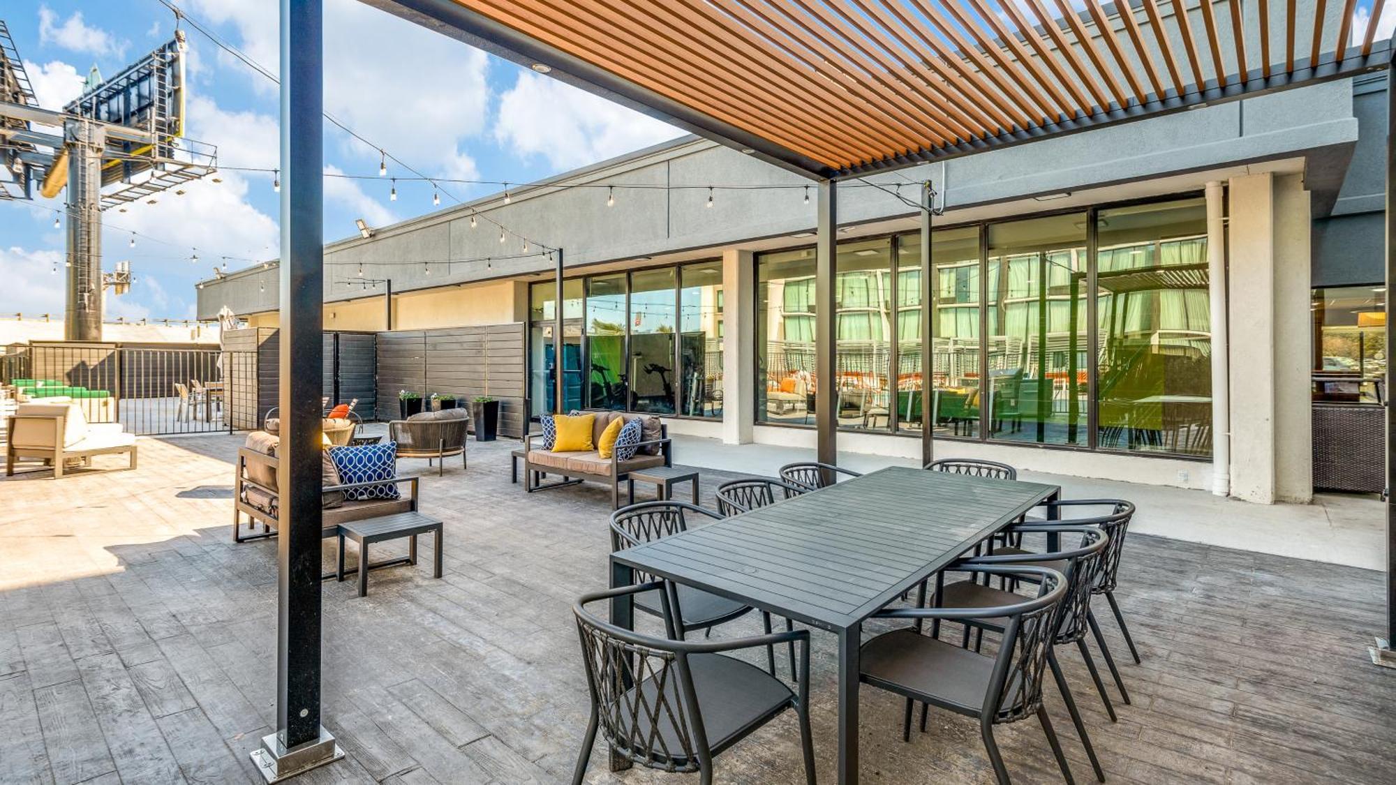 Staybridge Suites Dallas Market Ctr Love Field, An Ihg Hotel מראה חיצוני תמונה