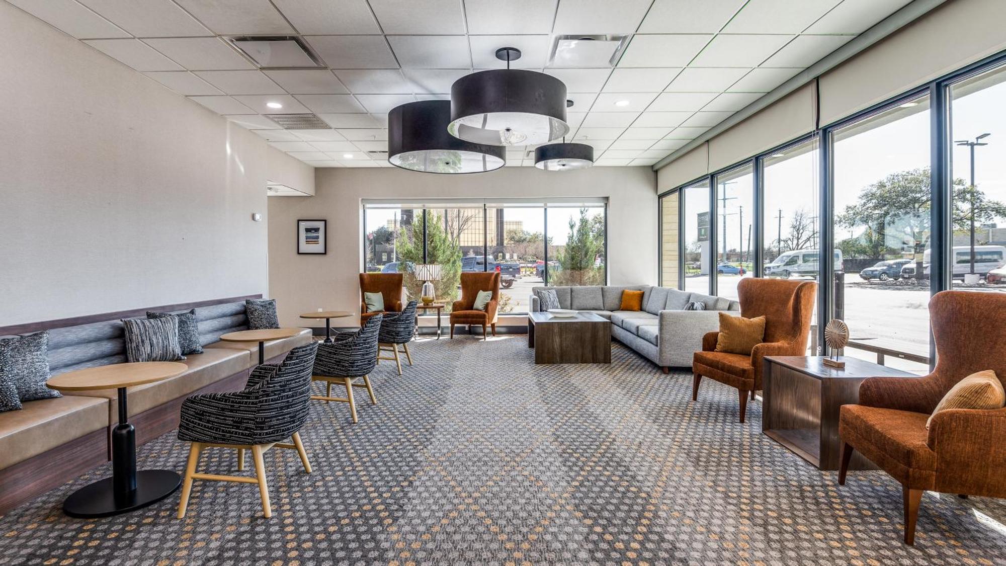 Staybridge Suites Dallas Market Ctr Love Field, An Ihg Hotel מראה חיצוני תמונה