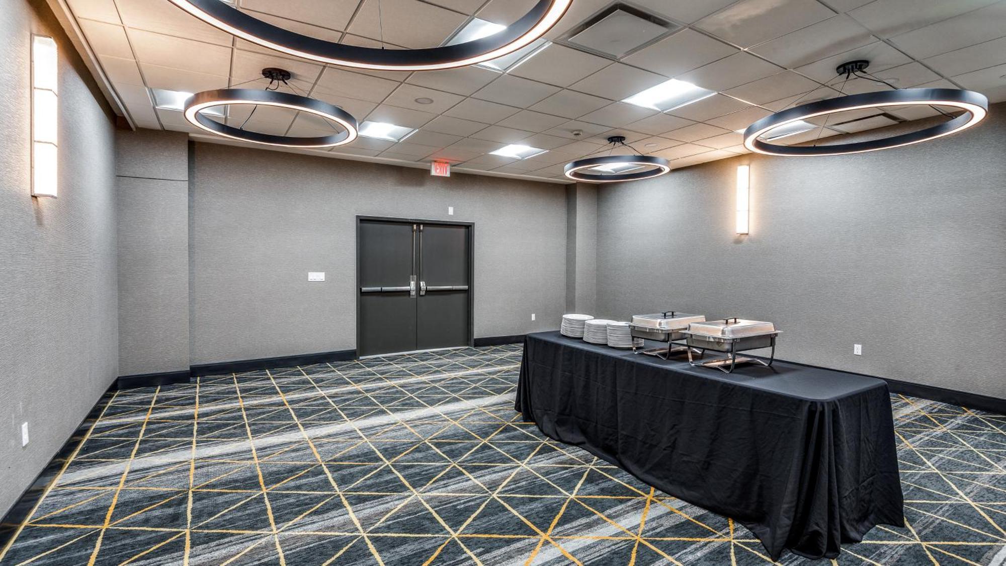 Staybridge Suites Dallas Market Ctr Love Field, An Ihg Hotel מראה חיצוני תמונה